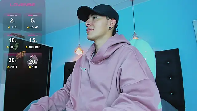 Lobo 17  online show from 11.05.25