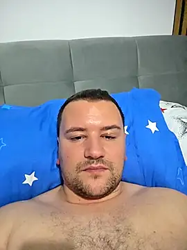 Snapshot of KarlosCarutox chatting on 11.26.25 KarlosCarutox online show from 11.26.25