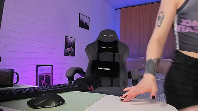 AphexQueen online show from 11.07.25