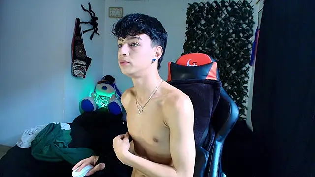 Snapshot of twink_sebas_ chatting on 02.09.25 twink sebas  online show from 02.09.25