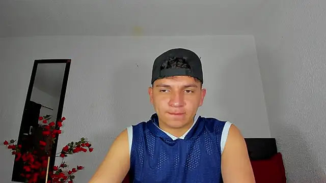 Snapshot of Danielbluestar chatting on 02.26.25 Danielbluestar online show from 02.26.25