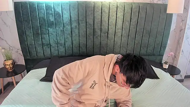 Andy Joy  online show from 10.09.25