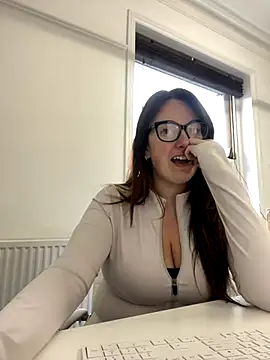 Snapshot of Miss_Stassi chatting on 12.09.24 Miss Stassi online show from 12.09.24