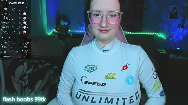 Snapshot of KrisTyBooBsin chatting on 01.07.25 KrisTyBooBsin online show from 01.07.25