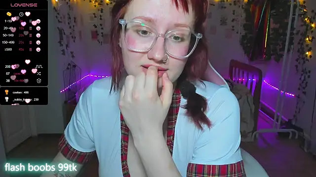 Snapshot of KrisTyBooBsin chatting on 02.28.25 KrisTyBooBsin online show from 02.28.25