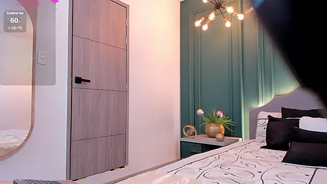 Snapshot of rubyhill_2711 chatting on 01.12.25 rubyhill 2711 online show from 01.12.25