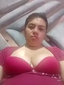 Snapshot of naughty-sharlot chatting on 01.04.25 naughty-sharlot online show from 01.04.25