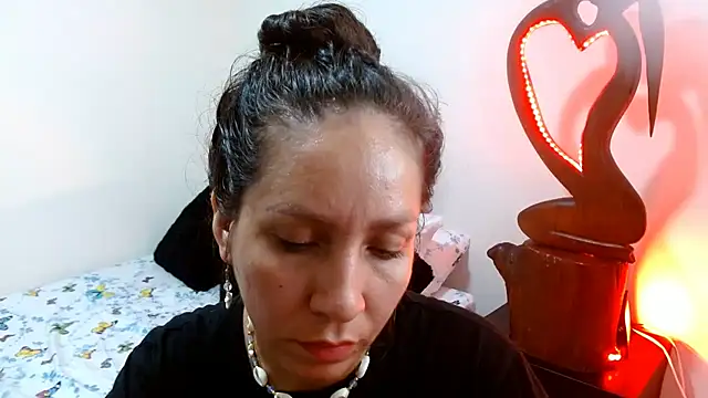 naihroby online show from 12.23.24