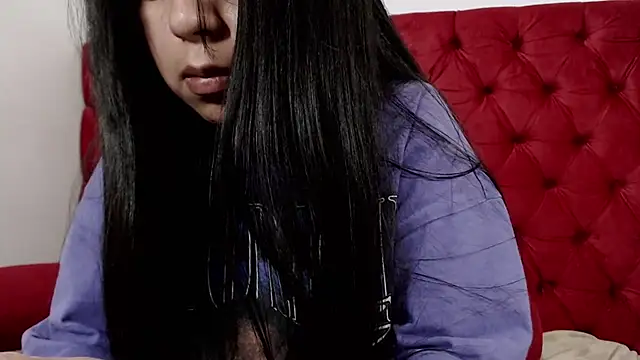 Snapshot of CarolineBrunx chatting on 02.16.25 CarolineBrunx online show from 02.16.25