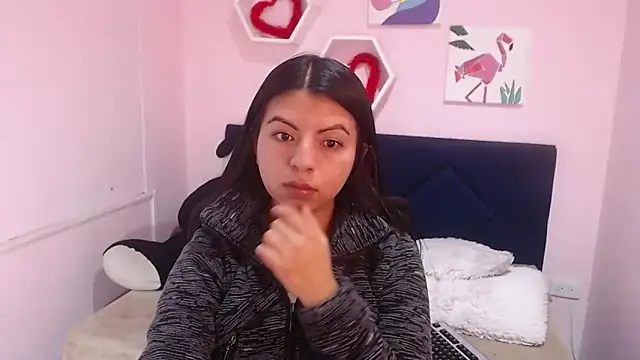 Snapshot of CarolineBrunx chatting on 02.27.25 CarolineBrunx online show from 02.27.25