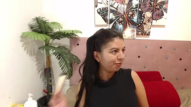 Snapshot of CarolineBrunx chatting on 03.15.25 CarolineBrunx online show from 03.15.25