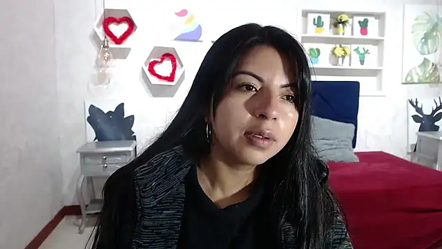 Snapshot of CarolineBrunx chatting on 11.02.25 CarolineBrunx online show from 11.02.25