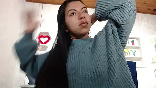 Snapshot of CarolineBrunx chatting on 11.18.25 CarolineBrunx online show from 11.18.25