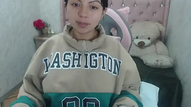 Snapshot of CarolineBrunx chatting on 02.07.26 CarolineBrunx online show from 02.07.26