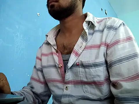 Snapshot of Ishan003 chatting on 12.19.25 Ishan003 online show from 12.19.25