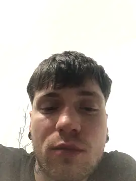 Snapshot of Skuty24 chatting on 11.23.25 Skuty24 online show from 11.23.25