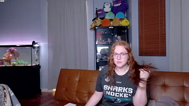 Scarlettredff online show from 11.16.25