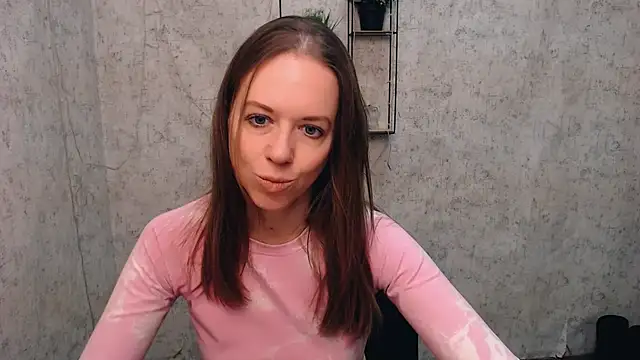 GloriaSi  online show from 02.13.25