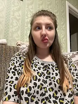 Snapshot of sexyy_girl_ chatting on 01.26.25 sexyy girl online show from 01.26.25