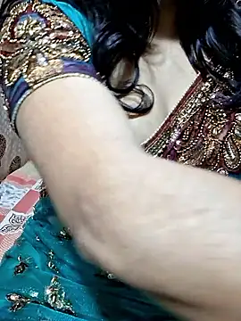 Bhabhi desi12 online show from 10.31.25