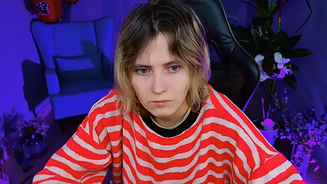 LolaAsmus online show from 02.14.25