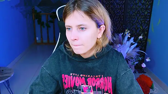 LolaAsmus online show from 02.18.25