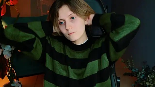 LolaAsmus online show from 02.21.25