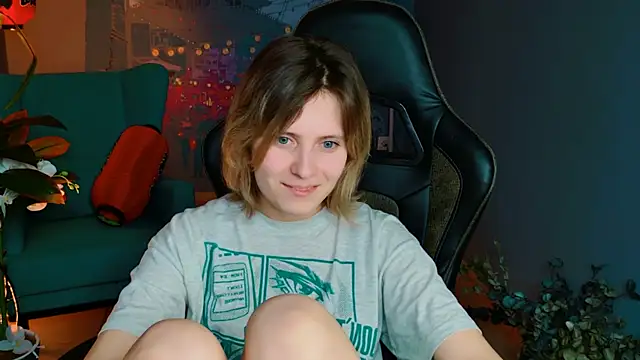 LolaAsmus online show from 02.21.25