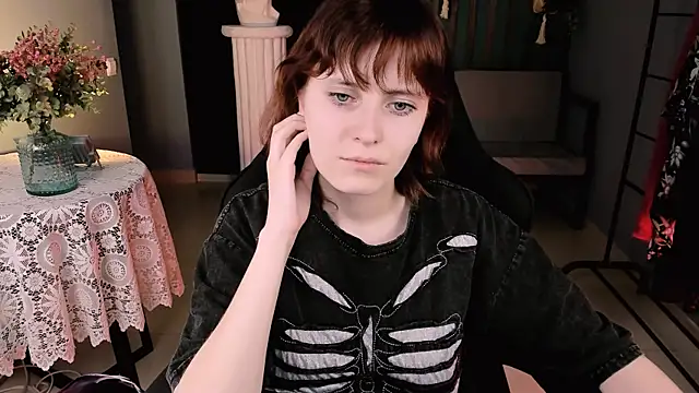 LolaAsmus online show from 03.18.25