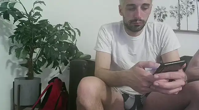Snapshot of SirCharlesXXX chatting on 02.25.25 SirCharlesXXX online show from 02.25.25