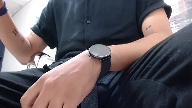 Snapshot of gonnar99 chatting on 12.21.25 gonnar99 online show from 12.21.25