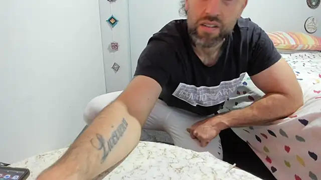 Snapshot of Antoniohot2024 chatting on 12.07.24 Antoniohot2024 online show from 12.07.24