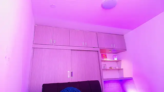 Shenoa1 online show from 03.13.25