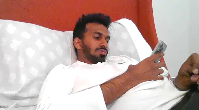 Snapshot of skinny__boy__ chatting on 02.21.25 skinny boy online show from 02.21.25