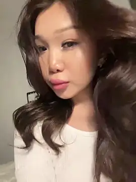 Mia Meow  online show from 02.20.25