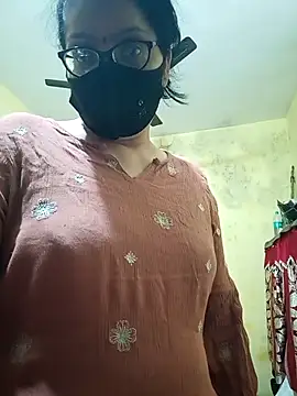 Snapshot of heenage chatting on 03.08.26 heenage online show from 03.08.26