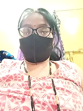 Snapshot of heenage chatting on 03.25.26 heenage online show from 03.25.26