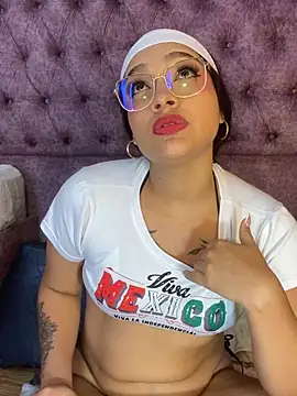 EMILYY FOXY online show from 06.01.26
