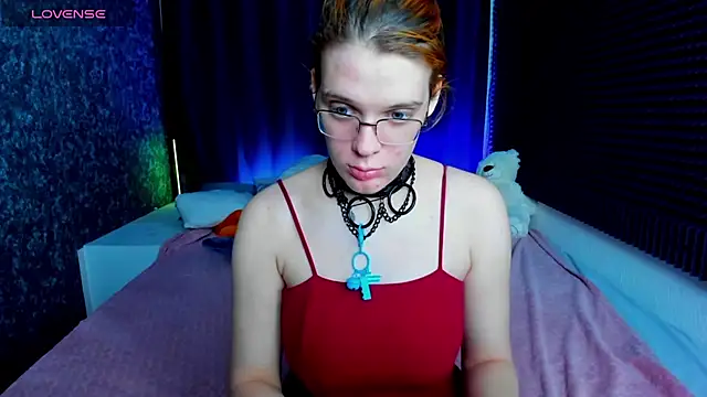 KIKI Krash online show from 01.11.25