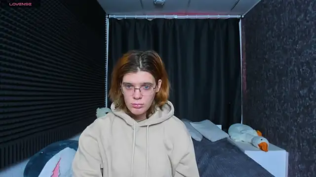 KIKI Krash online show from 02.17.25