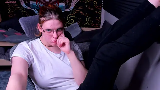 KIKI Krash online show from 02.21.25