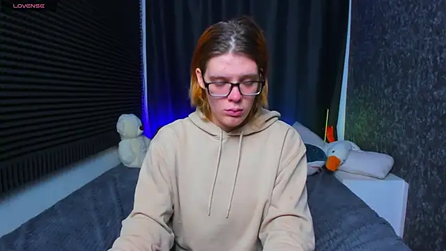 KIKI Krash online show from 02.27.25