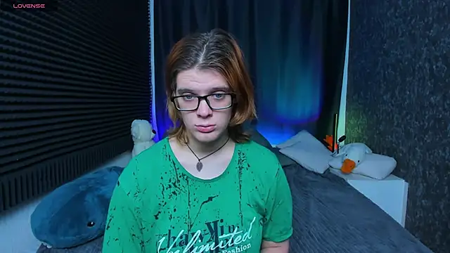 KIKI Krash online show from 02.28.25