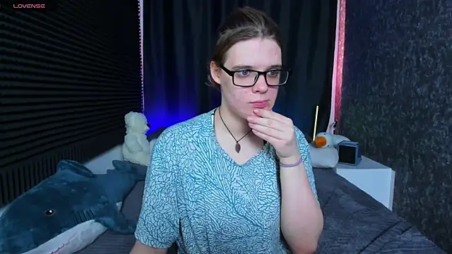 KIKI Krash online show from 03.19.25