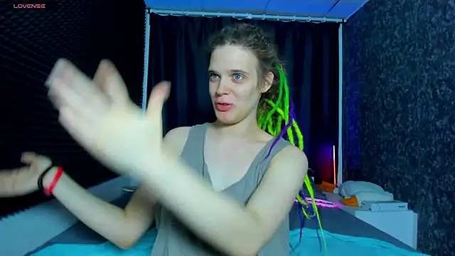 KIKI Krash online show from 01.16.26