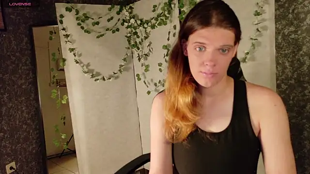 KIKI Krash online show from 08.03.26
