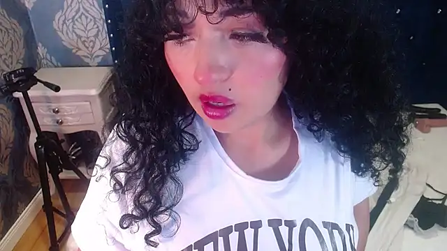 Sofiacowperx online show from 07.23.26