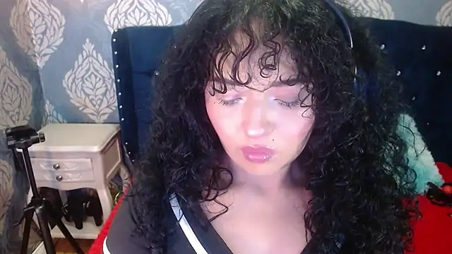 Sofiacowperx online show from 07.30.26