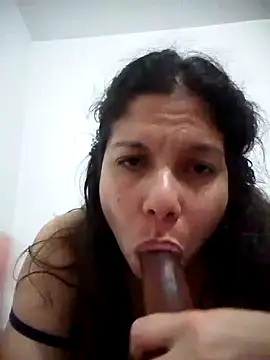 Snapshot of Carliina_Soussa chatting on 02.02.25 Carliina Soussa online show from 02.02.25