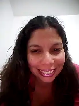 Snapshot of Carliina_Soussa chatting on 02.05.25 Carliina Soussa online show from 02.05.25
